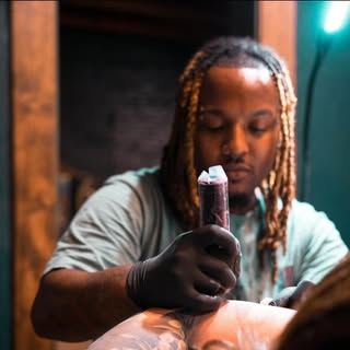 Profile Picture of Louie (@shawnl_ink) on Instagram