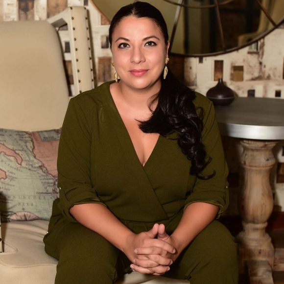 Profile Picture of Tamara Sabbagh delisle (@tsd8529) on Poshmark