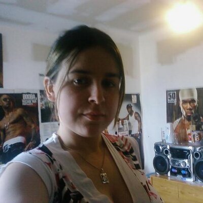 Profile Picture of Vincent Myriam (@mimibrunee) on Twitter