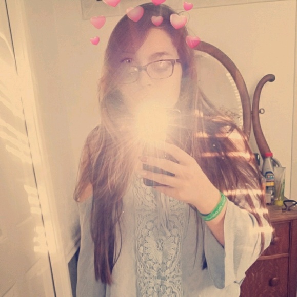 Profile Picture of Tahlia Kovalsky (@tkovalsky) on Poshmark