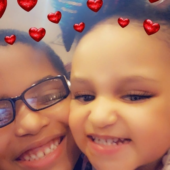 Profile Picture of Erica Dowell (@edowell21) on Poshmark