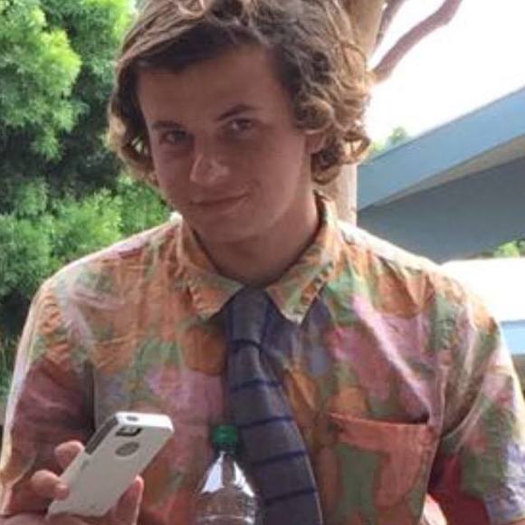 Profile Picture of Stephen Mcallister (@stephenmcall) on Poshmark