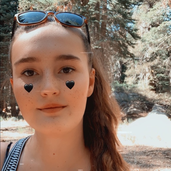 Profile Picture of Jordan Mealiffe (@jordanmealiffe) on Poshmark