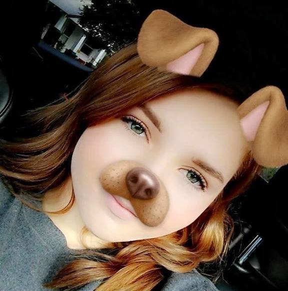 Profile Picture of Kaylee Lydick (@kaleelydick) on Poshmark