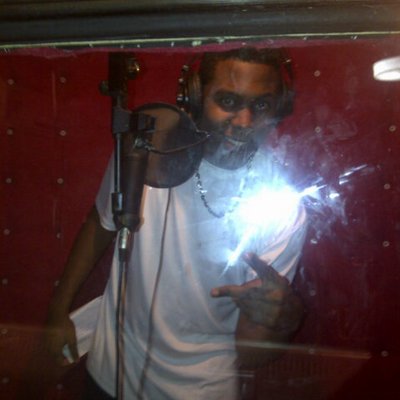 Profile Picture of Cesar King (@cesarking05) on Twitter