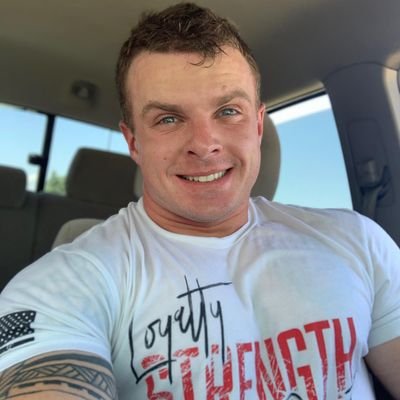 Profile Picture of Carlos Avery (@CarlosAvery13) on Twitter