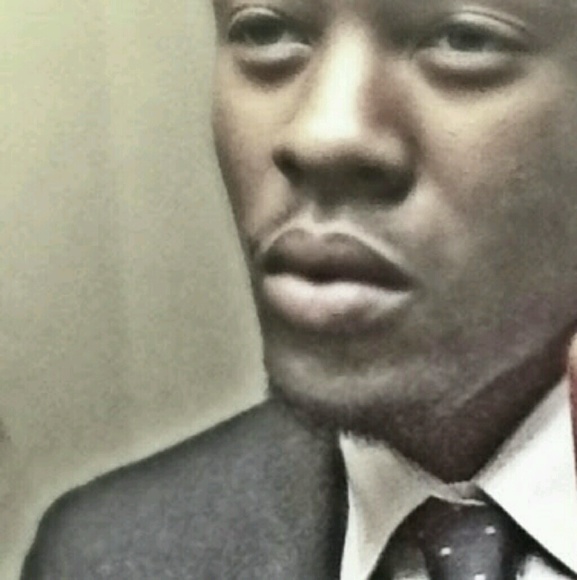 Profile Picture of Lawrence Edwards (@sultrybizness) on Poshmark