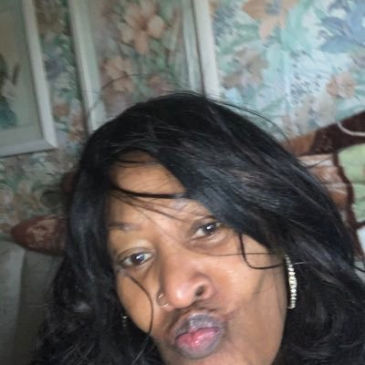 Profile Picture of Rhonda Dillard (@RhondaD63648624) on Twitter