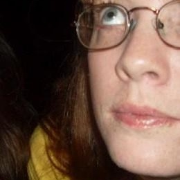 Ashley Beaver - Myspace Profile Picture of Ashley Beaver (@redmama83) on Myspace