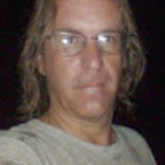 Profile Picture of Jeffrey Black (@jeffreyblack3) on Poshmark