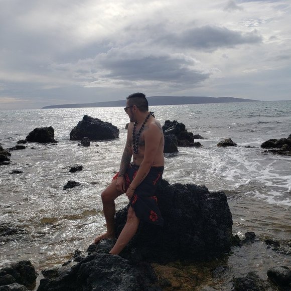 Profile Picture of Michael Atilano (@mratilano88) on Poshmark