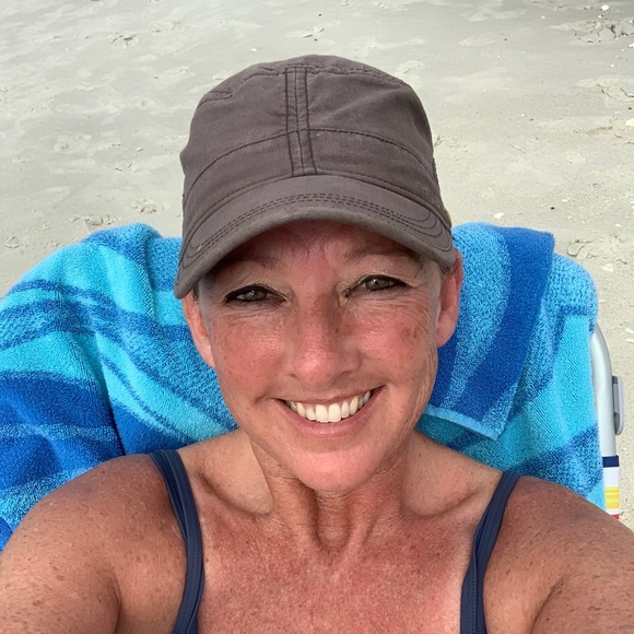 Profile Picture of Traci Crabtree (@tracimcrabtree) on Poshmark