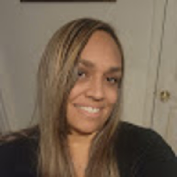 Profile Picture of Bobbi jo Wyatt (@bobbijo088) on Poshmark