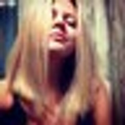 Profile Picture of Анютка (@valerijLisaDebo) on Twitter