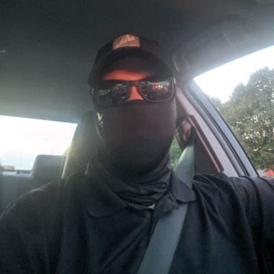 Profile Picture of Aaron Roberts (@aTinnerello) on Twitter