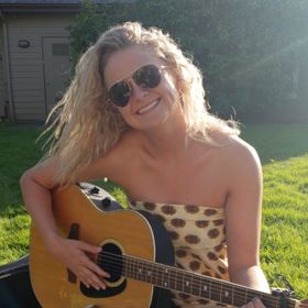 Profile Picture of Bailey Peters (@baileymaree17) on Pinterest