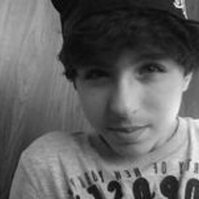 Profile Picture of Miriam Reckard (@Mikel_uc) on Twitter