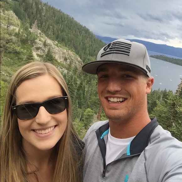 Profile Picture of Nathan Chunn (@nchunn) on Poshmark