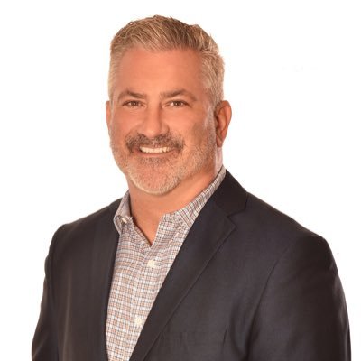 Profile Picture of Jeff 🌵Cayton, Realtor 🤠Coach (@TBox377) on Twitter