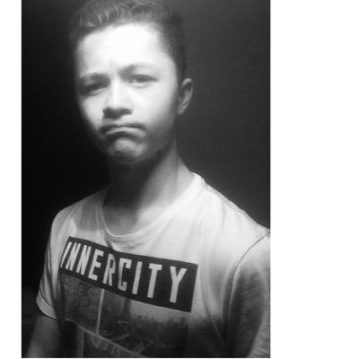 Profile Picture of Logan Jeffrey (@loganajeffrey) on Twitter