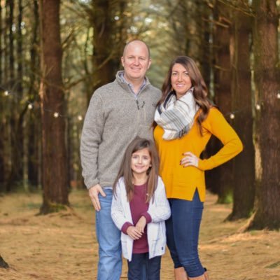 Profile Picture of Aimee Blevins (@AimeeJo4) on Twitter
