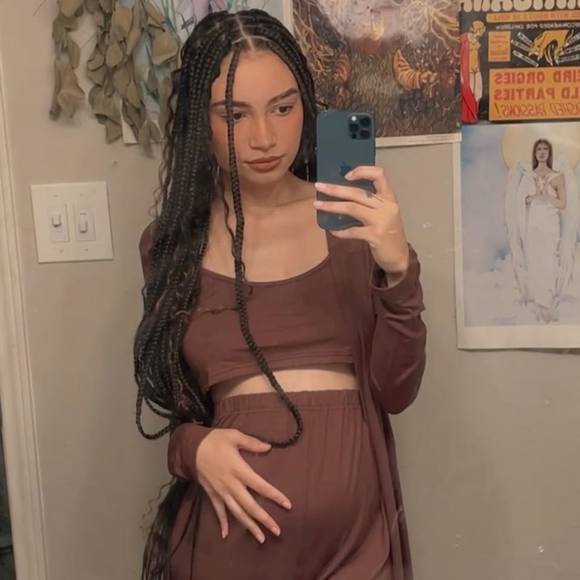 Profile Picture of Shaunice renée Garrett (@srgarrett99) on Poshmark