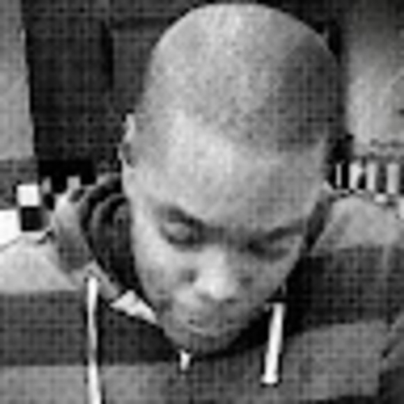 Maurice Crutchfield - Poshmark Profile Picture of Maurice Crutchfield (@mauricecrutchfi) on Poshmark