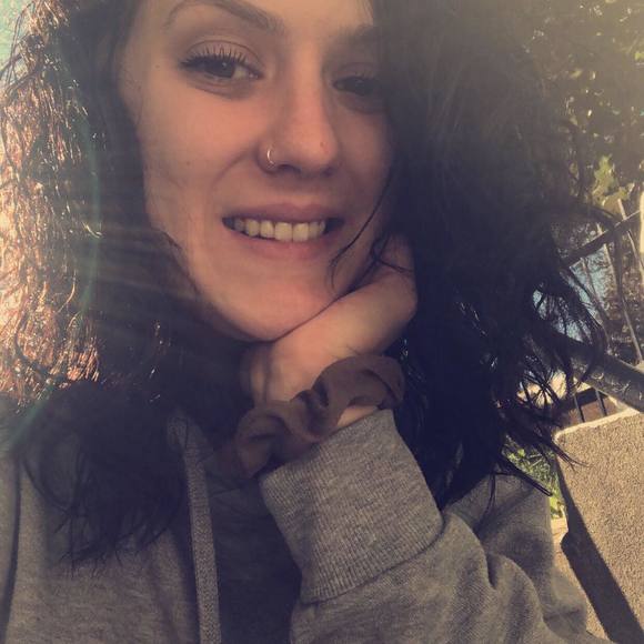 Eugenie Caisse - Poshmark Profile Picture of Eugenie Caisse (@ninie_caisse) on Poshmark