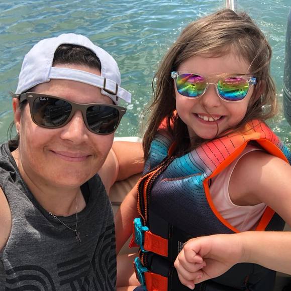 Profile Picture of Pamela Mihalcak henry (@busndirk21) on Poshmark