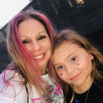 Profile Picture of Jennifer Lucas (@lowelita99) on Twitter