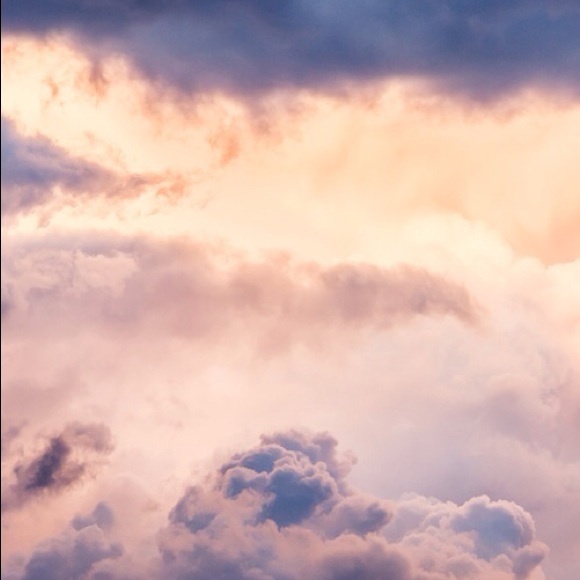 Profile Picture of Kellie Mulick (@kelliea24) on Poshmark