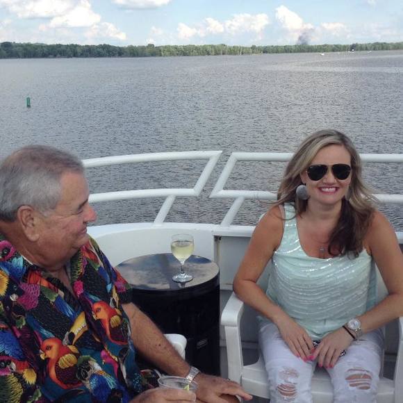 Profile Picture of Kristie Teawalt (@kteawalt) on Poshmark