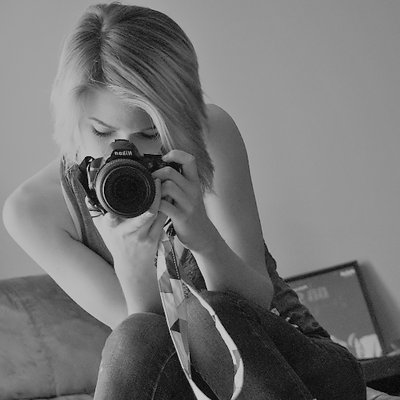 Profile Picture of Rachel Nichol Moore (@rachcamoment) on Twitter