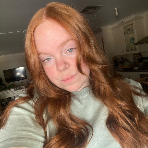 Profile Picture of Tarja Ween (@tarjaween) on Poshmark