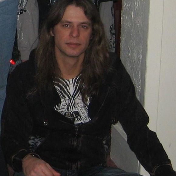 Profile Picture of Kevin Noble (@knoble218) on Poshmark