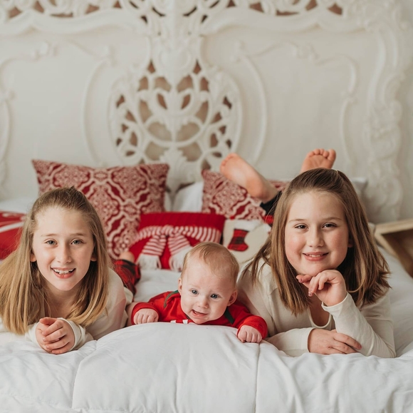 Profile Picture of Ashley Bridenthal (@caleigh2011) on Poshmark