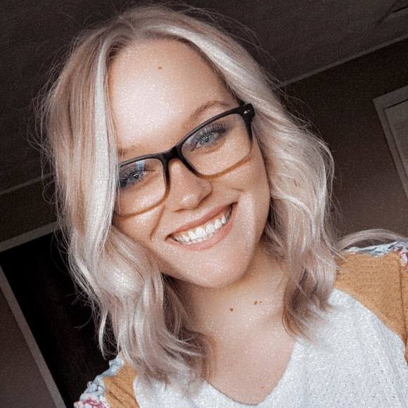 Profile Picture of Makayla Wilkins (@wvgirl_23) on Poshmark