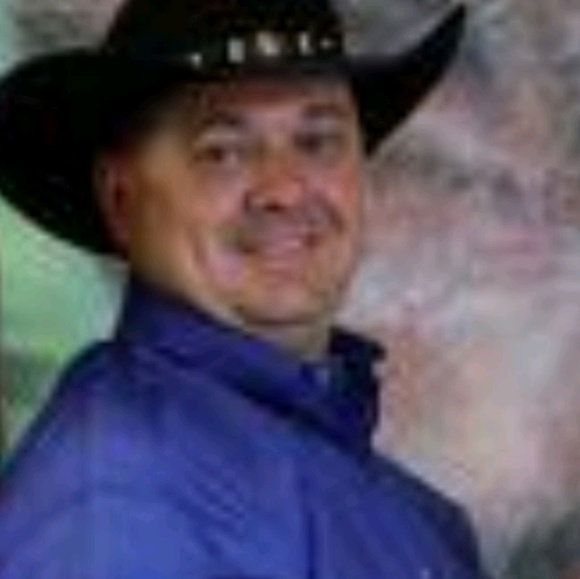 Profile Picture of James Minyard (@axleboy738) on Poshmark