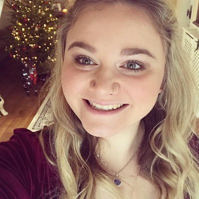 Profile Picture of Libby Wallace (@libbywallace) on Twitter