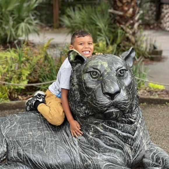 Profile Picture of Christina Varnadore (@emt_29_08) on Poshmark