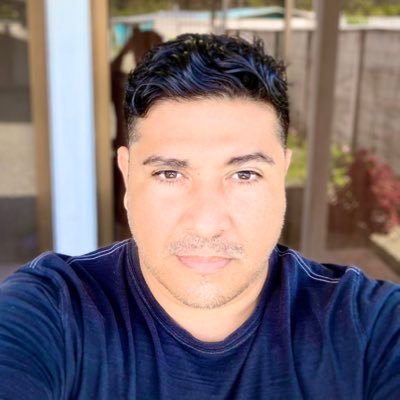 Profile Picture of Andy Moya Olmos (@pandapanda27) on Twitter