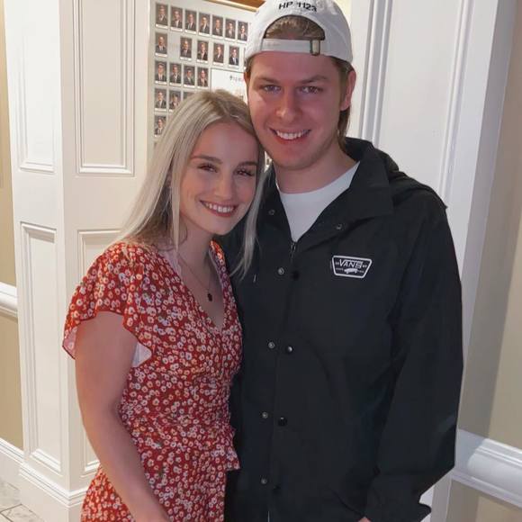 Profile Picture of Greta Kreuzer (@gretakreuzer) on Poshmark