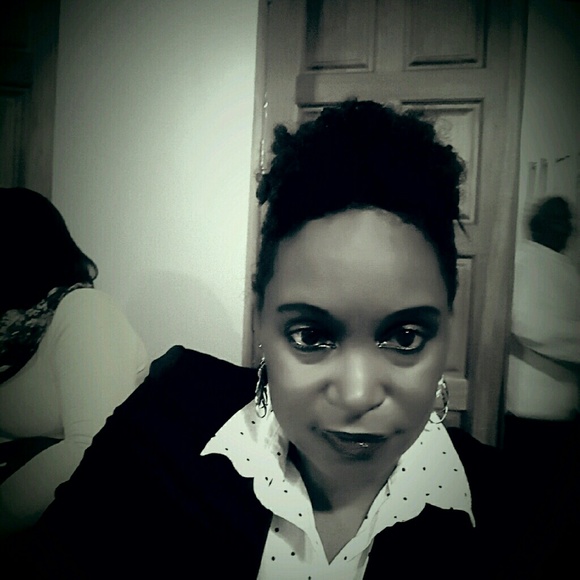 Profile Picture of Kim Luster (@53aquarius) on Poshmark