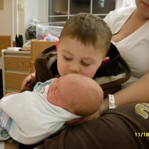 Profile Picture of James Fredenburg (@minimole2002) on Myspace