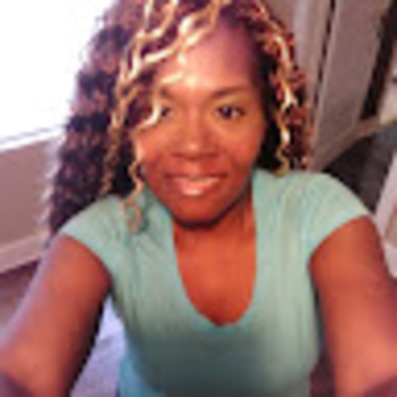 Profile Picture of Kimberly Bethea (@kimbetden89) on Poshmark
