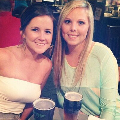 Profile Picture of Dani Burns (@d_burns10) on Twitter