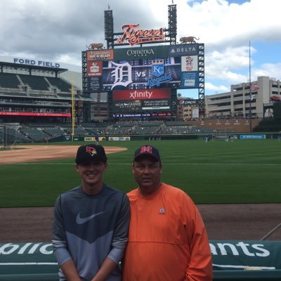 Profile Picture of Adam Bunch (@bunchie084) on Twitter