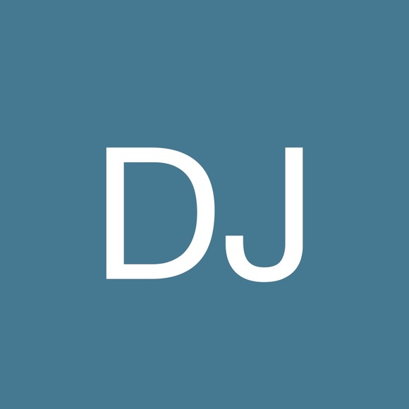 Profile Picture of Derek Jeffries (@fantinelix87) on Poshmark