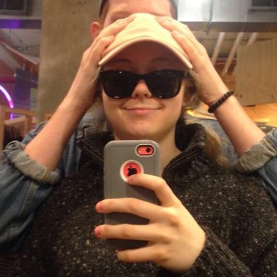 Profile Picture of Elizabeth Jacobs (@elizabelana) on Twitter