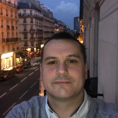Profile Picture of Eamonn (@EamonnVize) on Twitter